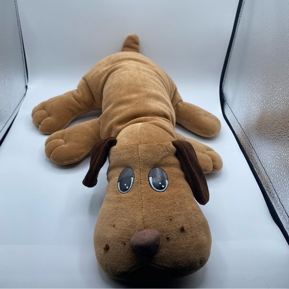 Vintage Pound Puppies Brown Plush Irwin Toy Ltd 1984 18 Inch Classic Stuffie Dog - Picture 1 of 7